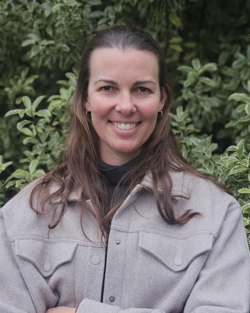 Amy Schischka, Physiotherapist